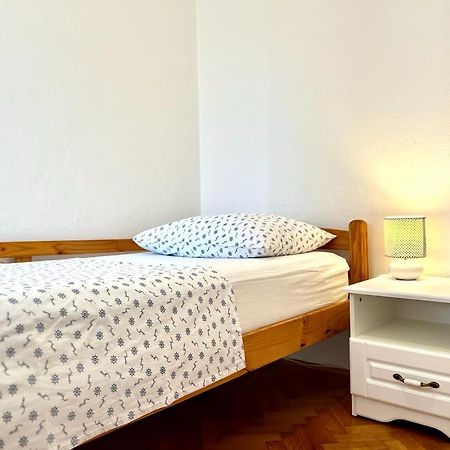 מימיצה Apartments Juric מראה חיצוני תמונה
