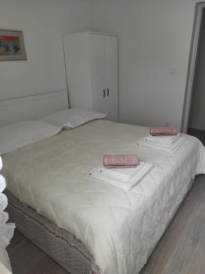 מימיצה Apartments Juric מראה חיצוני תמונה