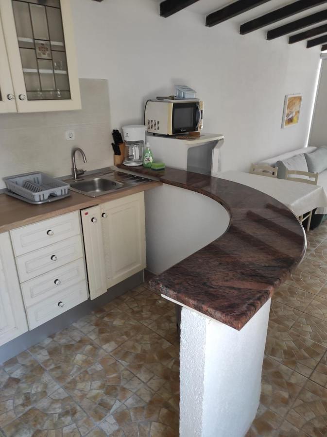 מימיצה Apartments Juric מראה חיצוני תמונה