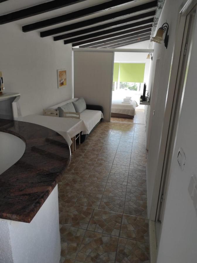 מימיצה Apartments Juric מראה חיצוני תמונה