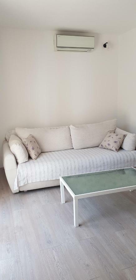 מימיצה Apartments Juric מראה חיצוני תמונה